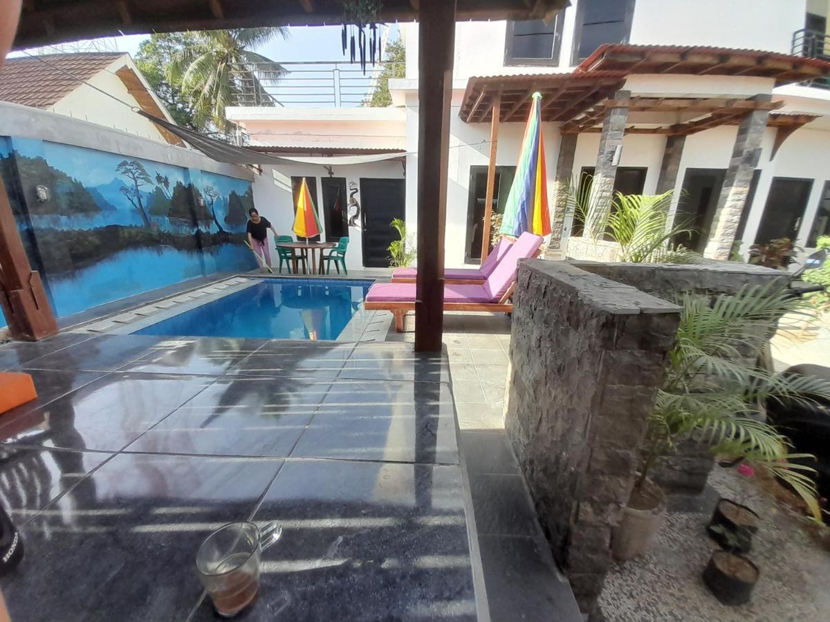 Wave House Gerupuk South Lombok Bed & Breakfast Praya Ngoại thất bức ảnh