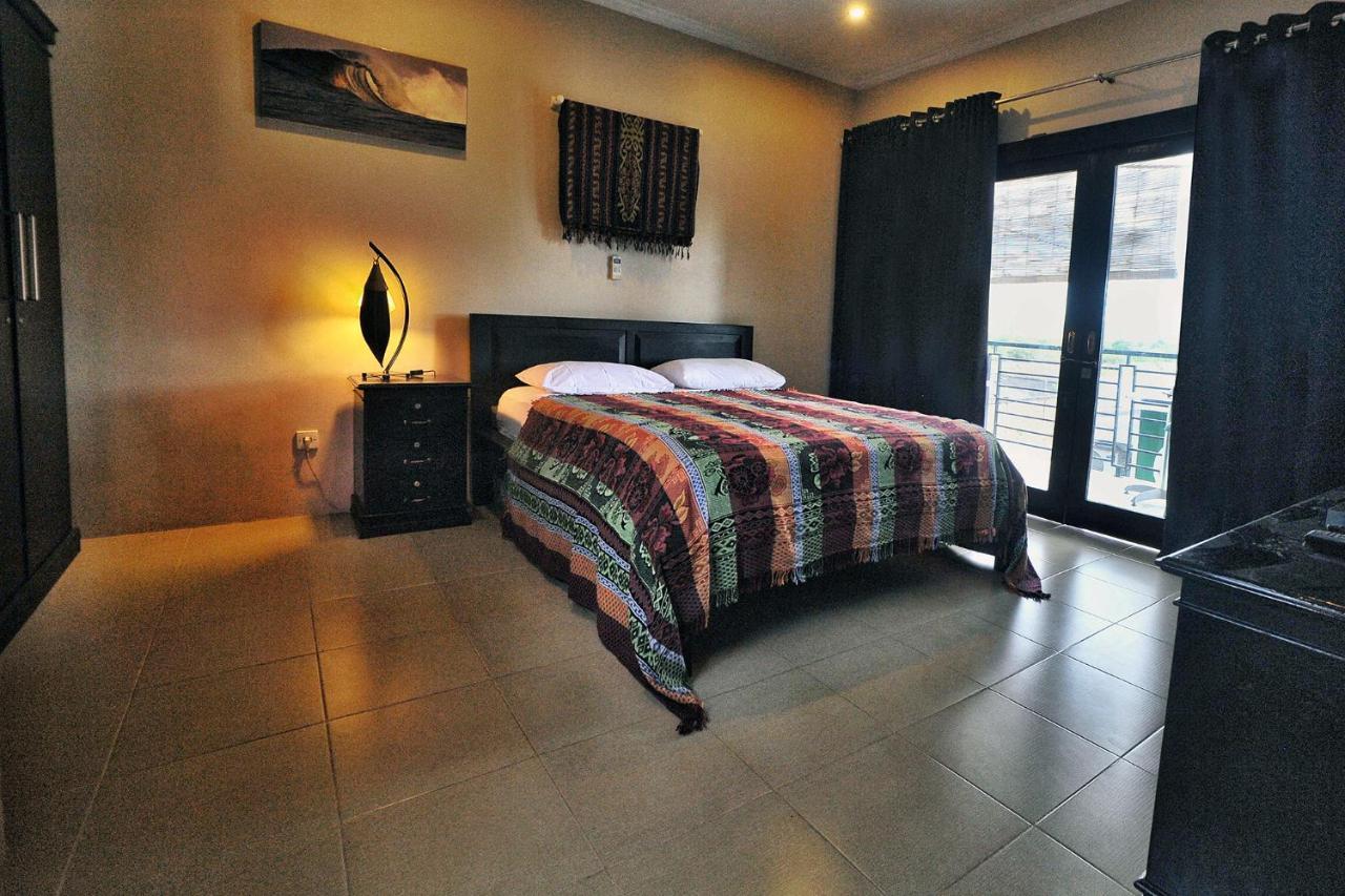Wave House Gerupuk South Lombok Bed & Breakfast Praya Ngoại thất bức ảnh